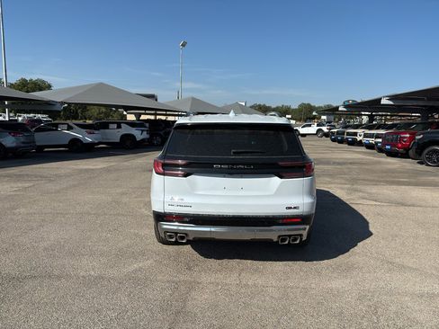 Used 2027 GMC Acadia Denali FWD image 6