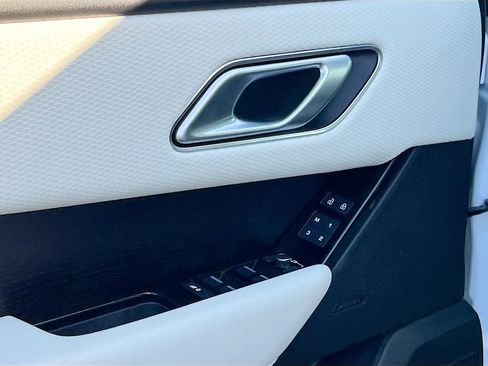 Used 2023 Land Rover Range Rover Velar R-Dynamic S image 18