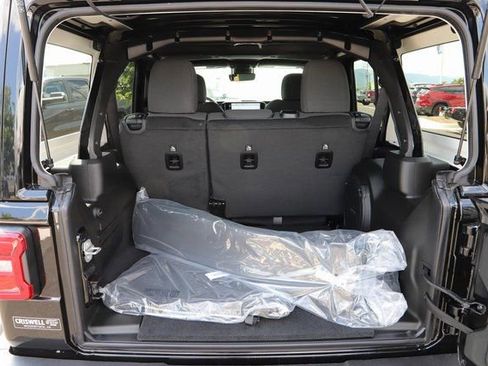 New 2024 Jeep Wrangler Sahara w/ Technology Group image 10