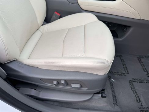 Used 2020 Cadillac XT6 Premium Luxury image 15