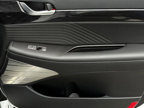 Certified 2025 Hyundai Palisade Calligraphy image 24