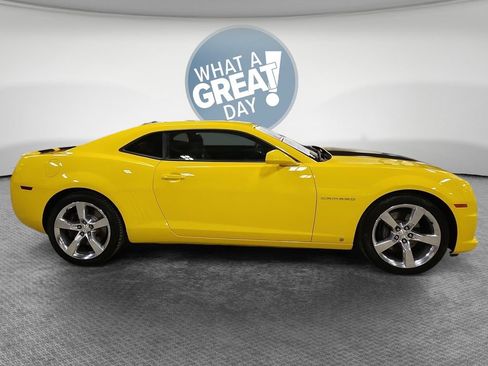 Used 2010 Chevrolet Camaro SS w/ LPO, Ground Effects Package RWD image 2