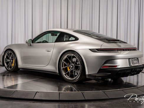 Used 2022 Porsche 911 GT3 image 11