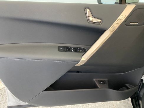 New 2026 BMW iX xDrive45 image 31