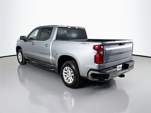 Used 2025 Chevrolet Silverado 1500 RST AWD/4WD image 7