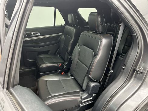 Used 2017 Ford Explorer Sport image 13