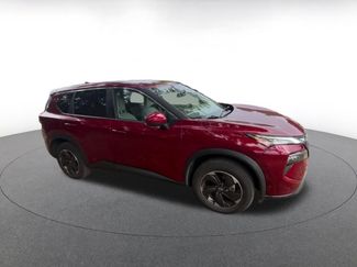 Used 2025 Nissan Rogue SV FWD video 2