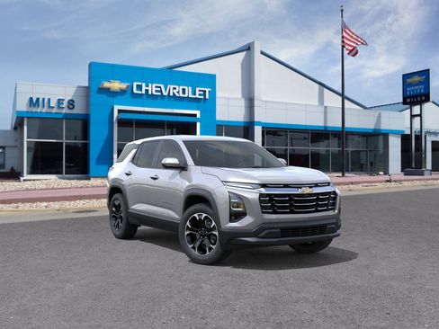 New 2026 Chevrolet Equinox LT w/ Convenience Package II FWD image 42