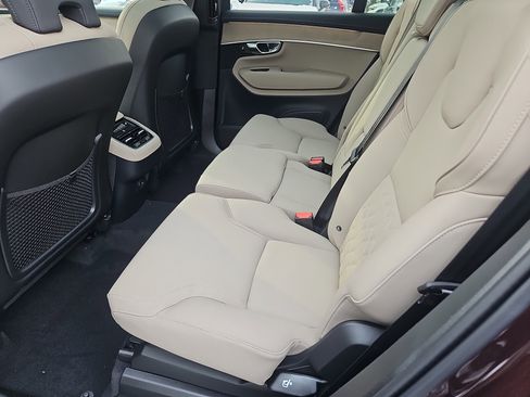 New 2026 Volvo XC90 B5 Plus image 20