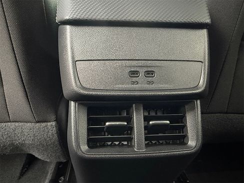 Used 2026 Chevrolet Equinox LT image 23