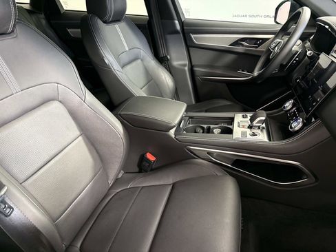 Certified 2026 Jaguar F-PACE R-Dynamic S AWD/4WD image 10