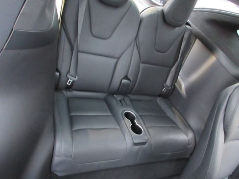 Used 2022 Tesla Model X image 35