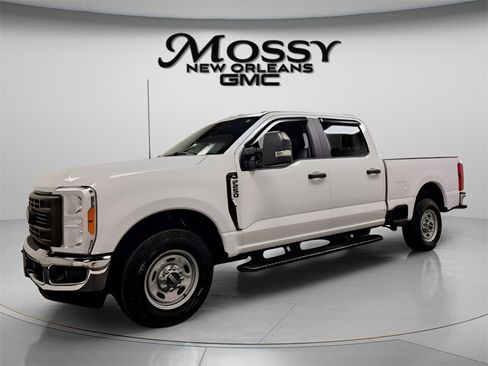 Used 2023 Ford F250 XL w/ XL Chrome Package image 1