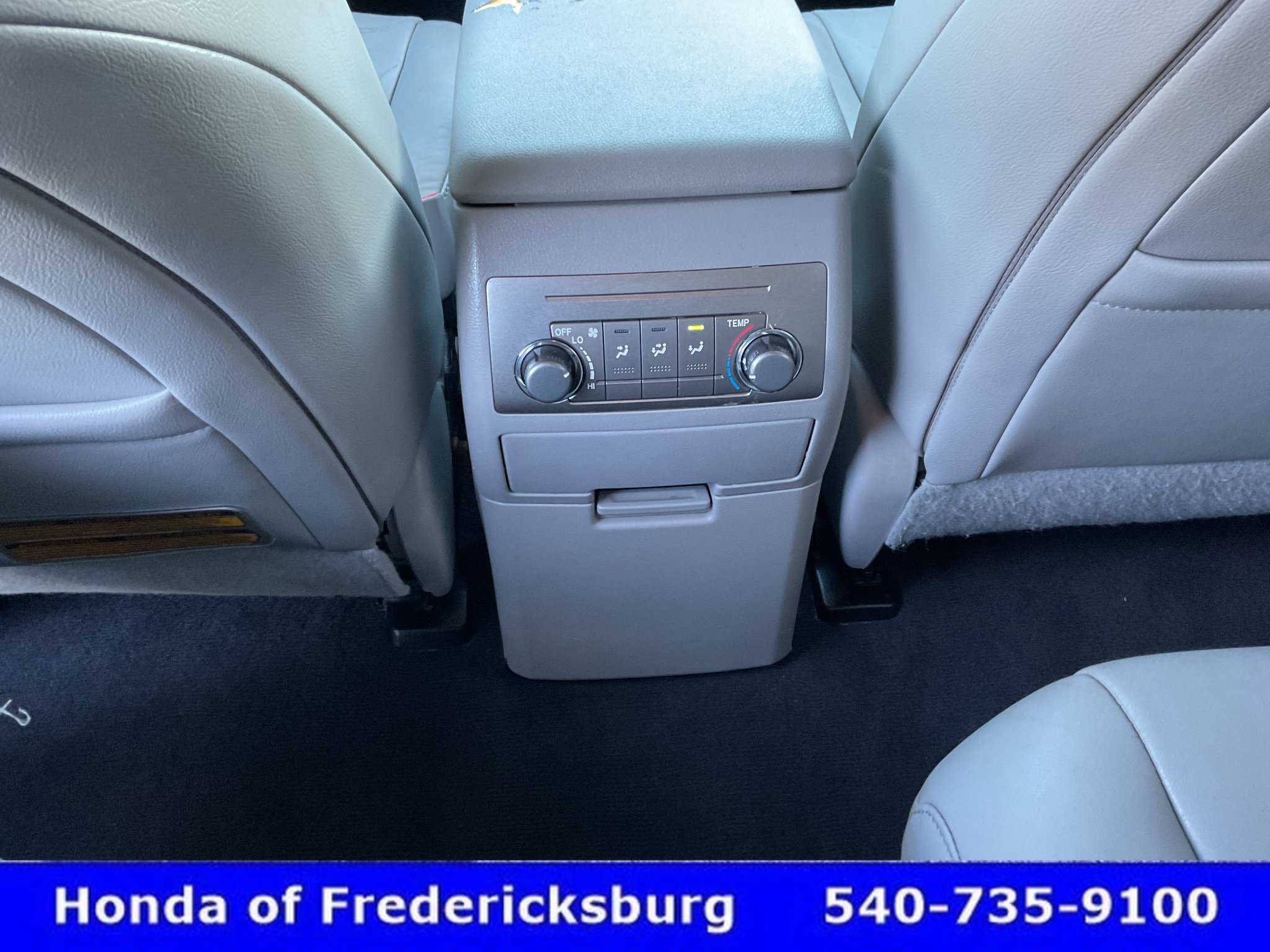 Used 2011 Toyota Highlander SE w/ Convenience Pkg AWD/4WD image 42