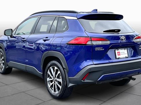 Certified 2024 Toyota Corolla Cross XLE image 11