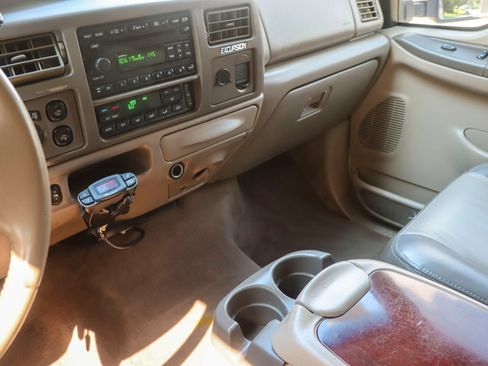 Used 2004 Ford Excursion Eddie Bauer AWD/4WD image 36