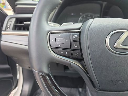 Used 2020 Lexus ES 350 w/ Premium Package image 27