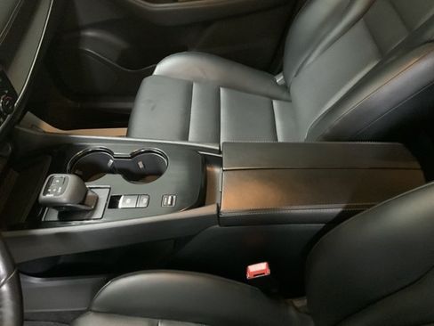 Used 2021 Nissan Rogue SV w/ Premium Package FWD image 21