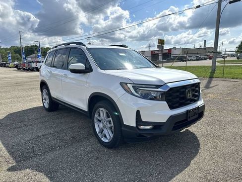 Used 2024 Honda Passport EX-L image 11