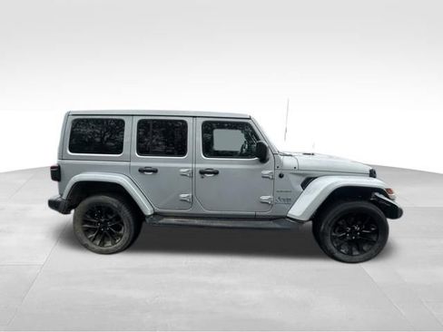 Used 2023 Jeep Wrangler Unlimited Sahara w/ Cold Weather Group AWD/4WD image 10
