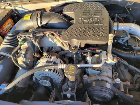 Used 2006 GMC Sierra 3500 W/T w/ Heavy-Duty Power Package image 11