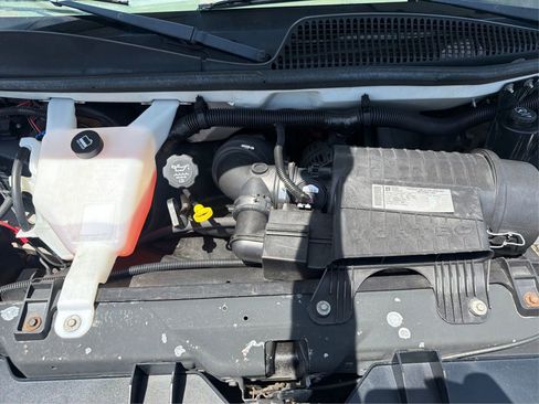 Used 2009 Chevrolet Express 2500 Extended RWD image 12