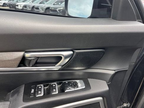 Used 2022 Kia Telluride EX w/ EX Premium Package AWD/4WD image 13
