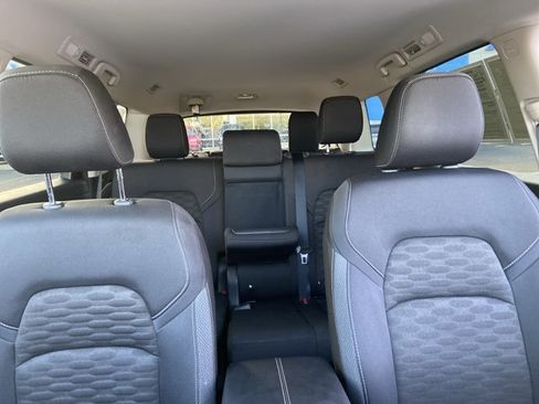 Used 2024 Nissan Pathfinder SV FWD image 20