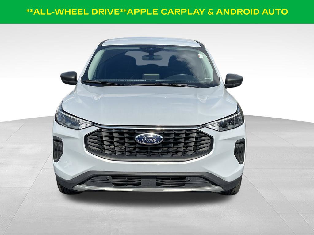 Used 2025 Ford Escape Active AWD/4WD image 3
