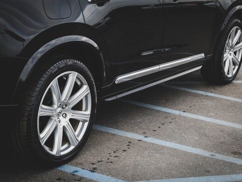 Used 2017 Volvo XC90 T6 Inscription image 10