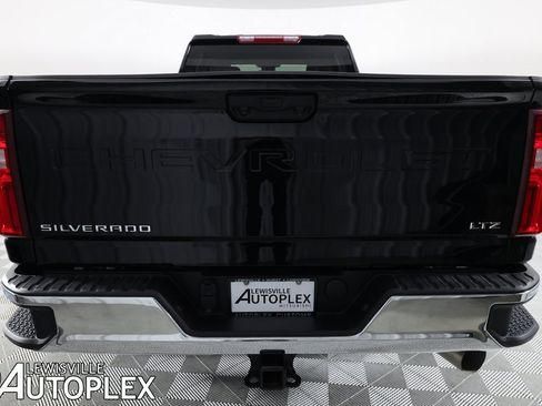 Used 2025 Chevrolet Silverado 3500 LTZ image 6