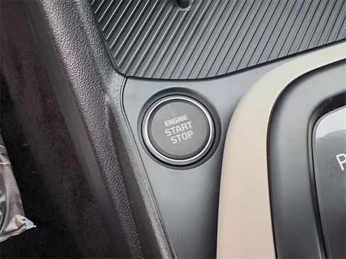 New 2025 Kia K4 GT-Line image 12