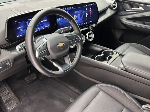 Used 2024 Chevrolet Blazer EV LT AWD/4WD image 13