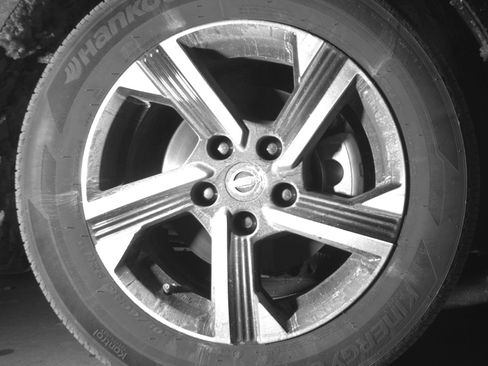 Used 2025 Nissan Sentra SV FWD image 13