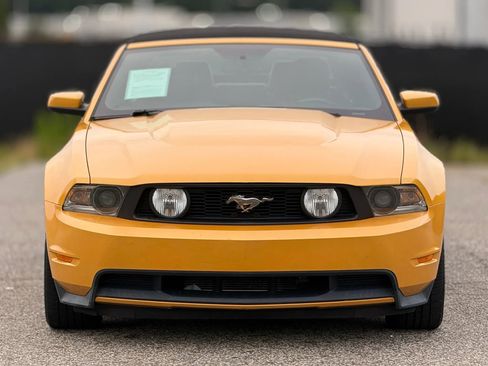 Used 2012 Ford Mustang GT Premium w/ Electronics Pkg RWD image 5