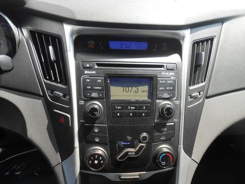 Used 2011 Hyundai Sonata GLS w/ Popular Equipment Pkg 2 FWD image 12