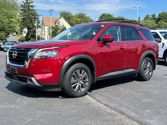 Certified 2024 Nissan Pathfinder SV w/ SV Premium Package AWD/4WD image 5