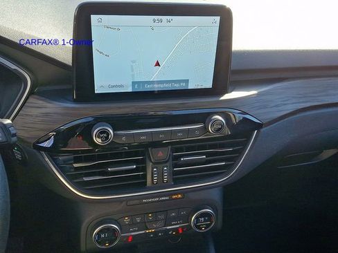 Used 2020 Ford Escape Titanium w/ Titanium Premium Package 2.0 image 17