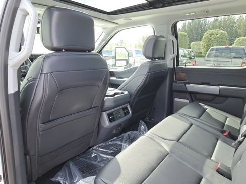 New 2026 Ford F250 Lariat w/ Lariat Ultimate Package image 12