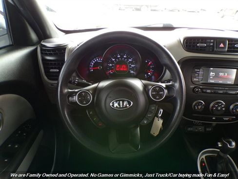 Used 2015 Kia Soul + image 14