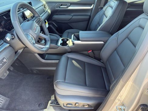 New 2026 GMC Terrain Elevation w/ Elevation Premium Package image 10