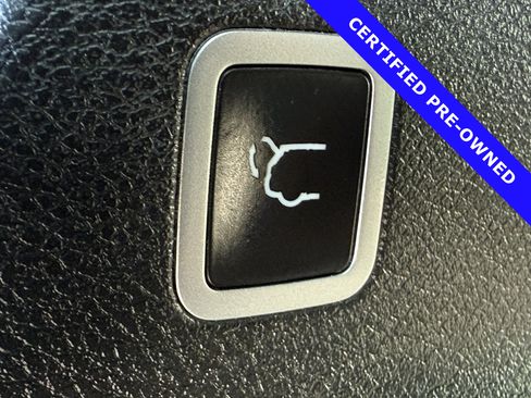 Used 2020 Chrysler Pacifica Limited w/ Advanced Safetytec Group image 14