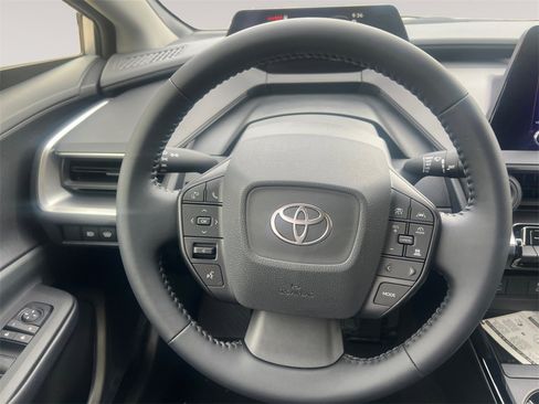 New 2026 Toyota Prius LE image 12