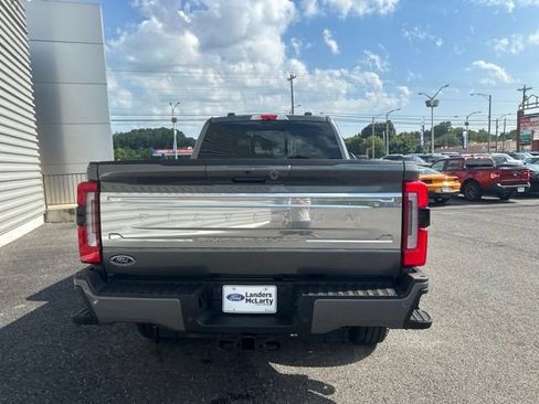 New 2026 Ford F250 Platinum w/ Platinum Plus Package AWD/4WD image 4