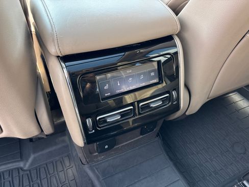 Certified 2022 Lincoln Aviator Reserve w/ Equipment Group 201A AWD/4WD image 32