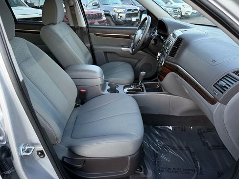 Used 2010 Hyundai Santa Fe GLS image 21