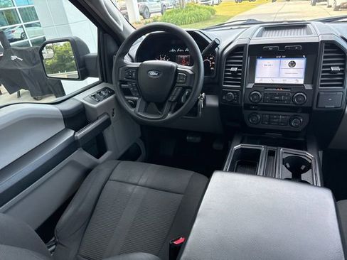 Used 2017 Ford F150 XL w/ Equipment Group 101A Mid AWD/4WD image 14