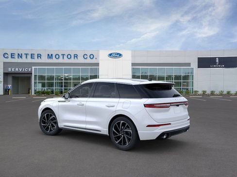 New 2024 Lincoln Corsair Grand Touring image 4