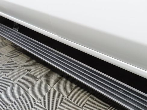 Used 2025 Chevrolet Silverado 2500 ZR2 w/ Technology Package image 61