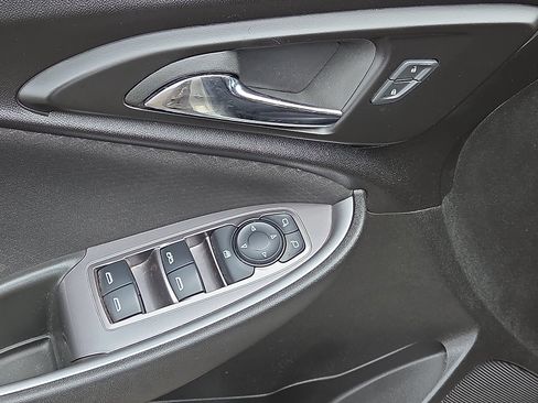 Used 2024 Chevrolet Malibu LT FWD image 10